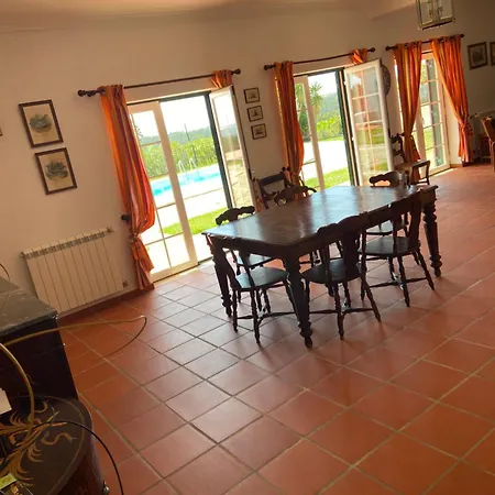 Alojamento de Turismo Rural Casa Do Cabeço Benedita